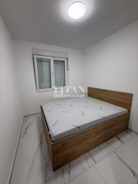 Nekretnina: Lux,Paunov breg,mesecno placanje sa parkingom ID#5771