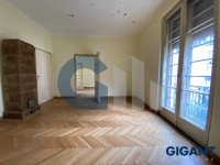 Nekretnina: VRACAR Molerova ID: 984133