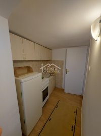 Nekretnina: Zvezdara - Đeram pijaca - 24m2+11m2 ID#25949