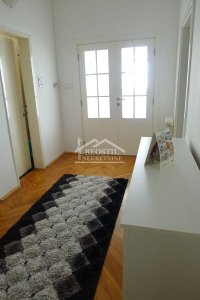 Nekretnina: Zemun - Batajnica - 240m2+5.60a ID#25965
