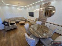 Nekretnina: Luks četvorosoban sa garažom - sajam