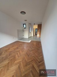 Nekretnina: Dvosoban u centru