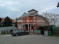 Nekretnina: Petrovaradin-Odlična kuća za ziveti i za poslovanja