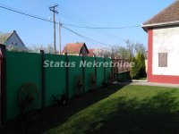 Nekretnina: Despotovo-EKSKLUZIVA-Lepa Porodična kuća 210 m2 na Placu od 3200 m2-065/385 8880