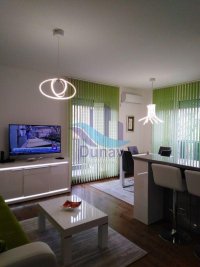 Nekretnina: Trosoban stan, NOVI SAD, CARA DUŠANA