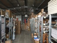 Nekretnina: Magacin u Rakovici, dva nivoa, struja 50kw