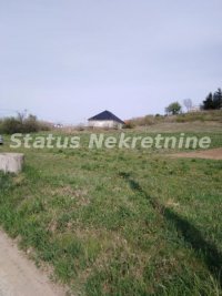 Nekretnina: Sremska Kamenica-Pogodan plac 2397 m2 na Čardaku-065/385 8880