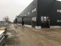 Nekretnina: Ugrinovci, nov magacin od 1200m2, sleperski prilaz
