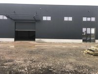 Nekretnina: Ugrinovci, nov magacin od 1200m2, sleperski prilaz