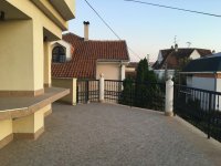 Nekretnina: VOZDOVAC Bulevar oslobodjenja ID: 601882