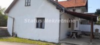 Nekretnina: Sremska Kamenica- Starija kuća u blizini Rumskog puta 435 m2-065/385 8880