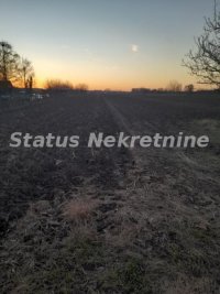 Nekretnina: Begeč-Povoljno Veliki Građevinski Plac 2325 m2-065/385 8880