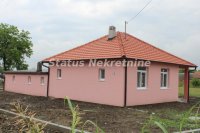 Nekretnina: Kuzmin-Idealan Veliki Plac 6995 m2 sa kućom 100 m2 u blizini AutoPuta Pogodan za Poslovanje i Biznis