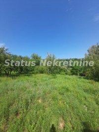 Nekretnina: Sremski Karlovci-Lep Građevinski Plac 989 m2 na Stražilovo gde priroda ljubi nebo-065/3858880