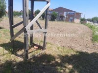 Nekretnina: PRAZAN OGRAĐEN PLAC 1500 m2 U VETERNIKU BLIŽE FUTOGU POGODNO ZA BIZNIS-potreban Depozit-065/385 8880