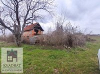 Nekretnina: Plac 88 ari sa starim objektima, Obrenovac, Skela  - 20 000 €