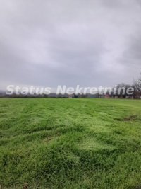 Nekretnina: Irig-Spuštena Cena-Uknjiženo građevinsko zemljište 2523 m2 u Zelenom pogodno za Starački dom-065/385