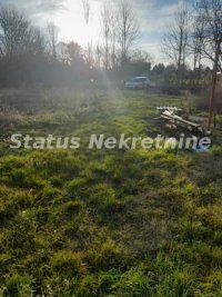 Nekretnina: Zanoš- veliki građevinski plac 1008 m2 dvostrane orijentacije pored asfaltnog puta-065/3858880