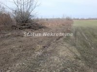 Nekretnina: Velika Građevinska Parcela 22270 m2 u blizini Rafinerije i Kaćke šume-065/385 8880