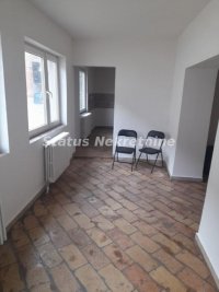 Nekretnina: Bukovac-Renovirana Uknjižena Porodična kuća 122 m2 u lepom kraju-065/385 8880