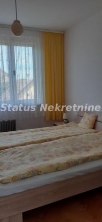 Nekretnina: Gospođinci-*NAŠA PREPORUKA*-Fantastičan Uknjižen Trosoban stan 83 m2 u centru mesta-065/385 8880