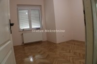 Nekretnina: Centar - Železnička ulica , odličan za sve delatnosti