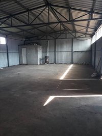 Nekretnina: Magacin za sve potrebe sa koriscenjem viljuskara