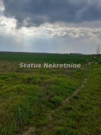 Nekretnina: Novi Futog-Dva Građevinska Placa 1467 m2 u mirnom kraju 100 metara od naselja-065/385 8880