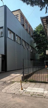 Nekretnina: Izdaje se Magacin od 2000m2 na Zvezdari