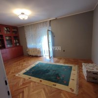 Nekretnina: Vrčin, porodična kvalitetna kuća