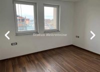 Nekretnina: Poslovni Prostor 250 m2 u Dve Etaže pogodan za kancelarije sa 10 Parking Mesta-065/385 8880