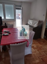 Nekretnina: Na prodaju 4.0 stan, renoviran, u strogom centru Niša! Ured.