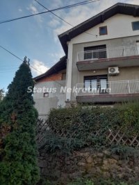 Nekretnina: Petrovaradin-*Ekskluziva*-Odlična Porodična kuća 135 m2 u mirnom Visinskom kraju-065/385 8880