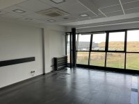 Nekretnina: Beograd, Zemun, 2600€, 300 m2