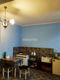 Nekretnina: Kuća u blizini crkve