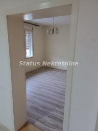 Nekretnina: Šid-Pristojna Porodična kuća 122 m2 sa Dve Stambene jedinice-065/385 8880