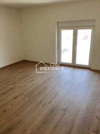 Nekretnina: Batajnica, renovirana, opremljena kuća, plac 4 ara ID#9150