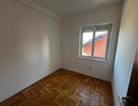 Nekretnina: Prodajemo dvosoban stan na Starom aerodromu, u mini stambenoj zgradi novije gradnje, Kozaračka ulica