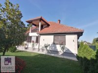 Nekretnina: Kuća 226 m² + pomoćna kuća 108 m², 10 ari, Obrenovac, Veliko Polje – 350 000 €