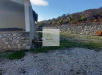 Nekretnina: kuca pod Ostrog