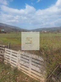 Nekretnina: prodaja placa Beri