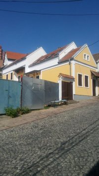 Nekretnina: Gardoš, Sinđelićeva, 160 m2, 4 ara placa