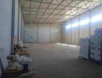 Nekretnina: Nov magacin 1000m2, tri rampe za utovar, Ugrinovci
