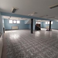 Nekretnina: Poslovni Prostor u Batajnici - Idealno za Razne Delatnosti