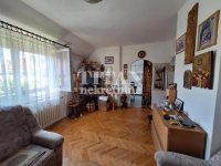 Nekretnina: DVA STANA 3.0 i 2.0  cena Dogovor ID#4995