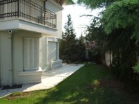 Nekretnina: Prelepa porodicna kuca na Dedinju na 4 ari placa