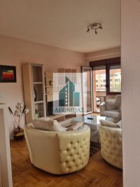 Nekretnina: Lux 2.0 stan kod Doma zdravlja, na Crvenom pevcu