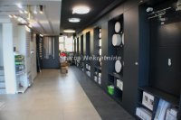 Nekretnina: Lokal Na Bulevaru Evrope sa Velikim portalom-065/3858-888