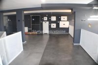 Nekretnina: Lokal Na Bulevaru Evrope sa Velikim portalom-065/3858-888