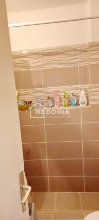 Nekretnina: Cerak vinogradi, 5.5, bela fasadna cigla, parking ID#9414